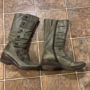 Mz Mooz Oracle  Green Women's Heeled Boots